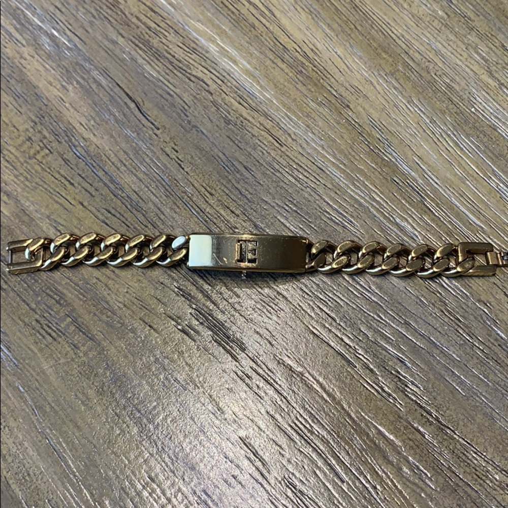C. wonder Bracelet